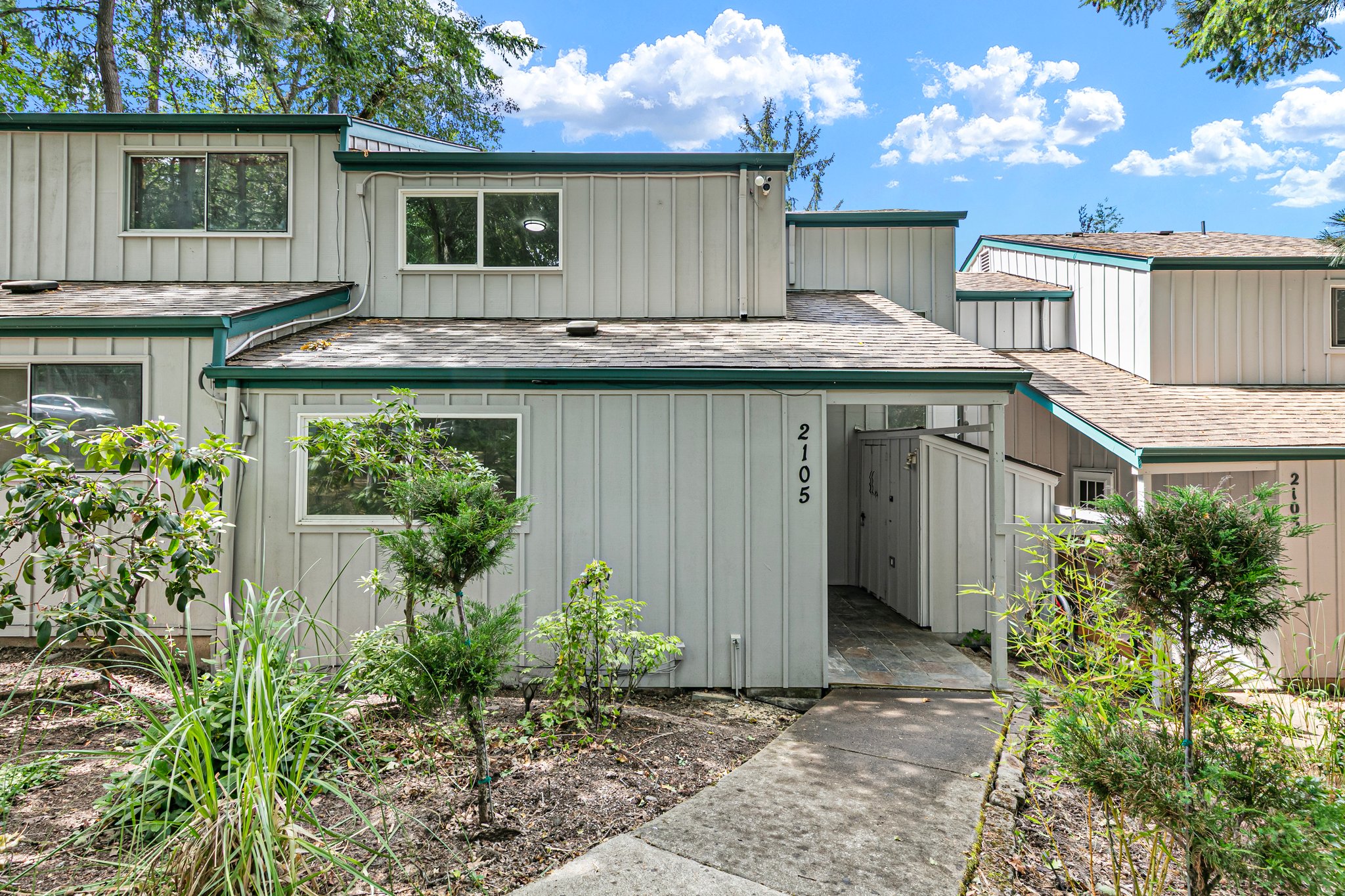 2105 Hawkins Lane